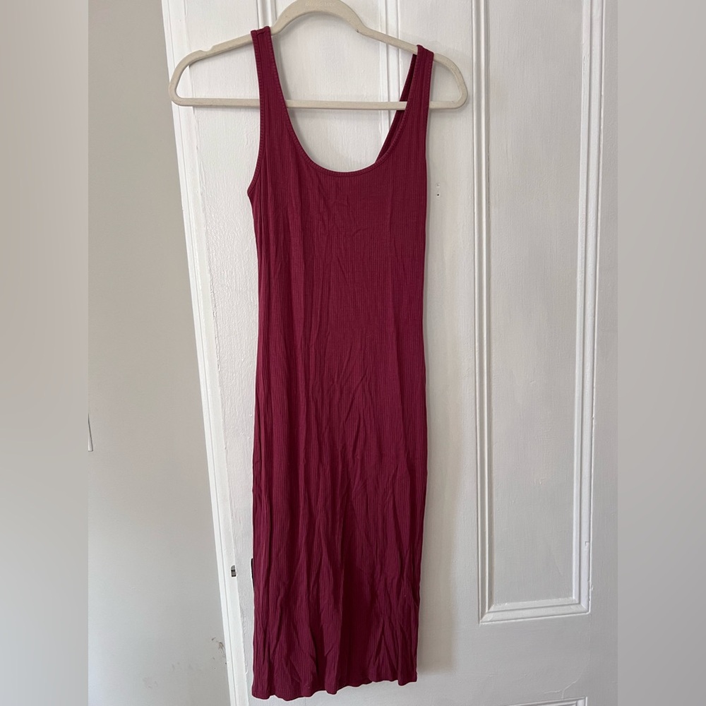 Forever 21 Sleeveless Burgundy Midi Dress